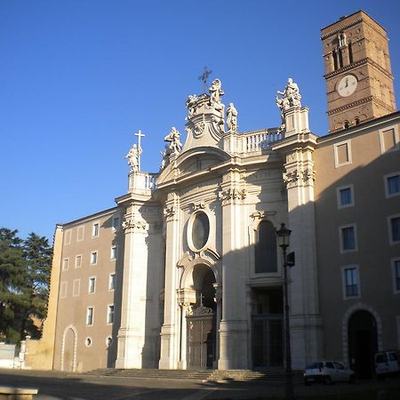 B&B La Finestra Di Fronte Roma Exterior foto